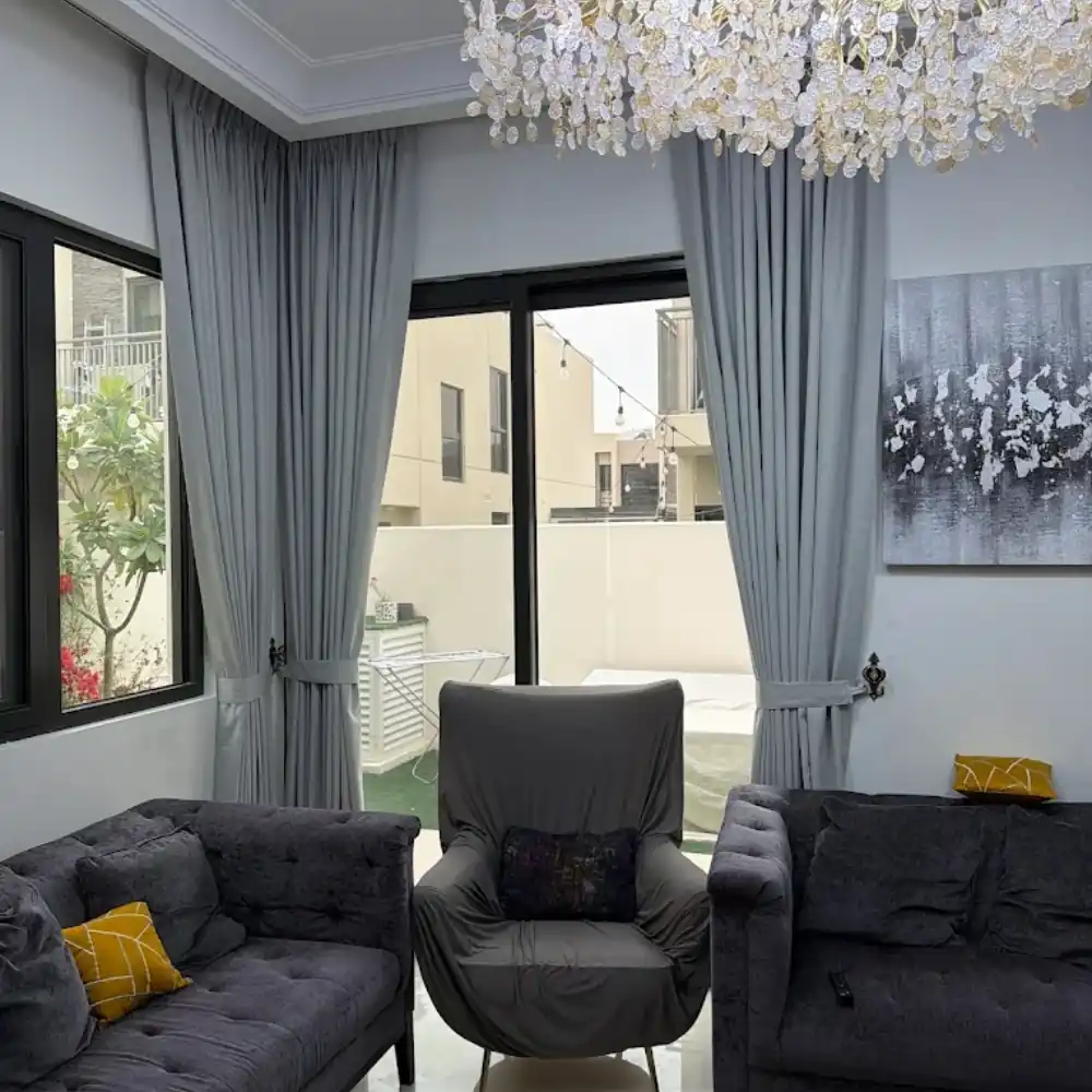 Blackout drapes on curtain rod design