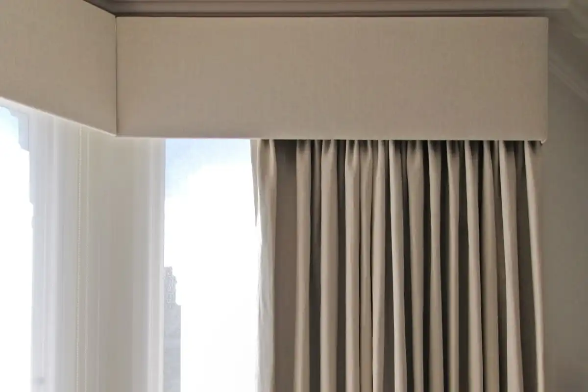Pelmet curtains decorative window design Dubai