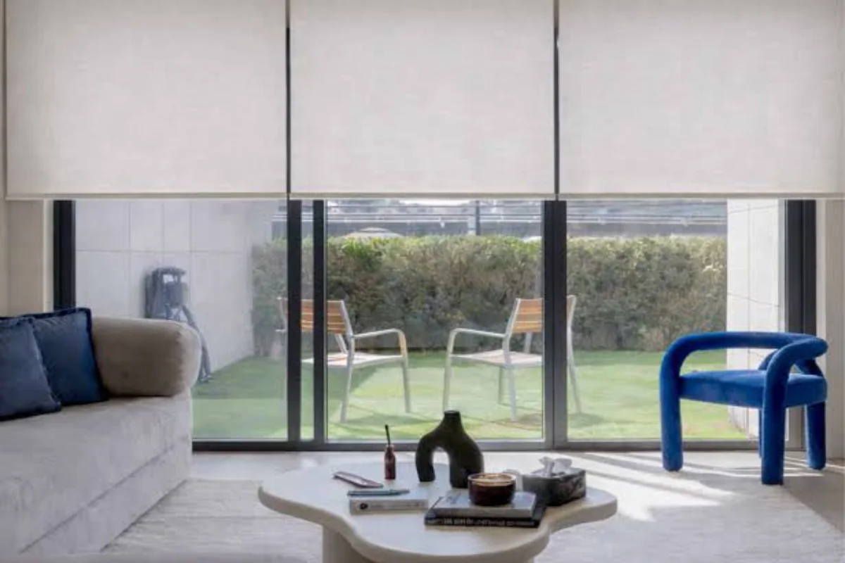 Blackout blinds improve darkness comfort Dubai