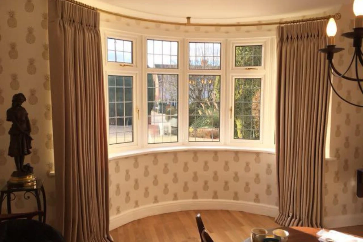 Curtain track ceiling mounted Dubai decor