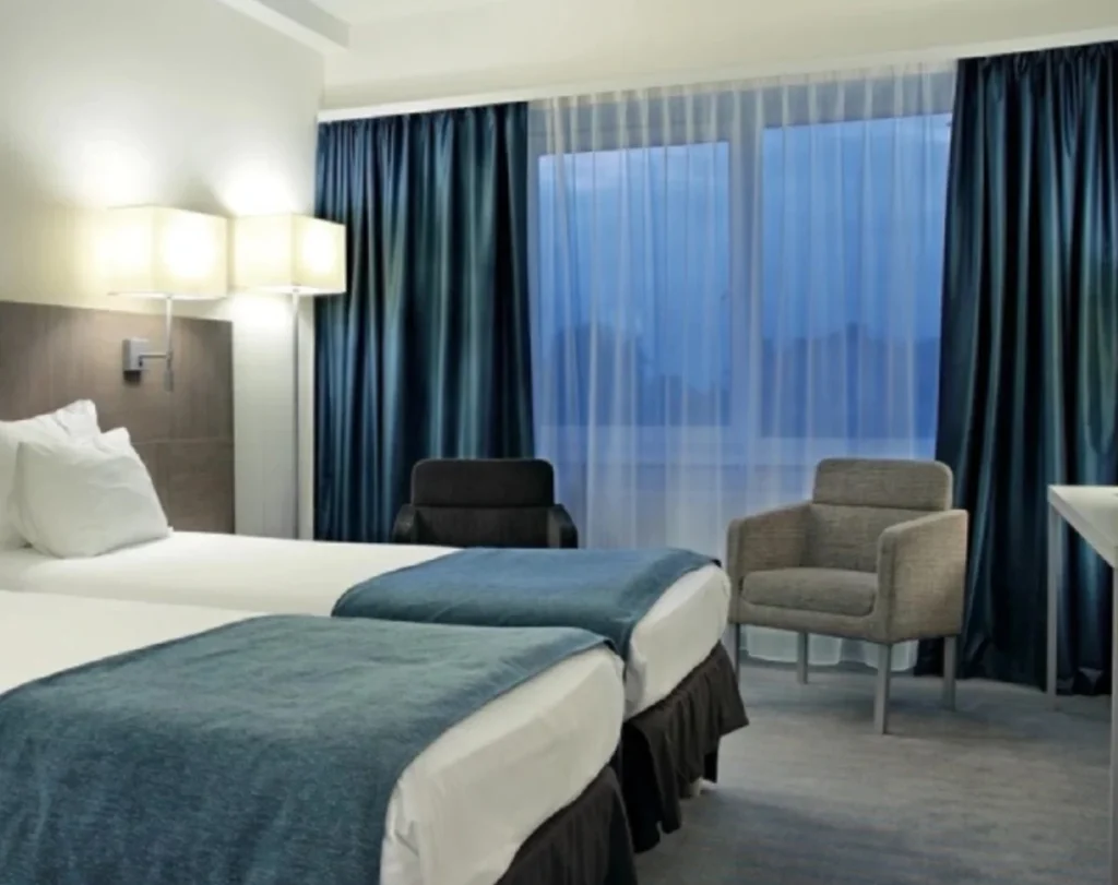 Double layer hotel curtains elegant Dubai