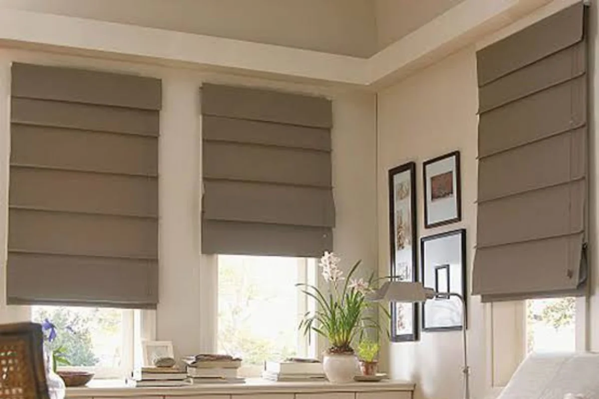 Roman blinds electric superior room Dubai