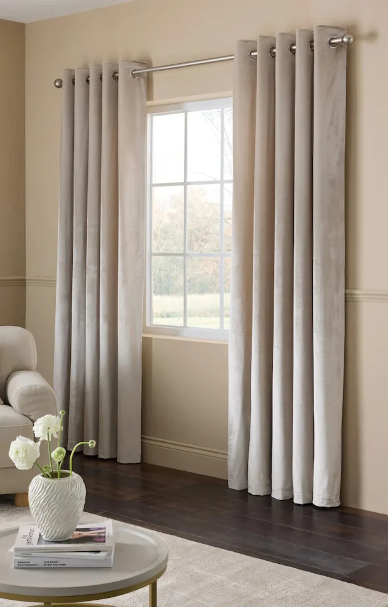 Elegant eyelet curtains stylish design Dubai