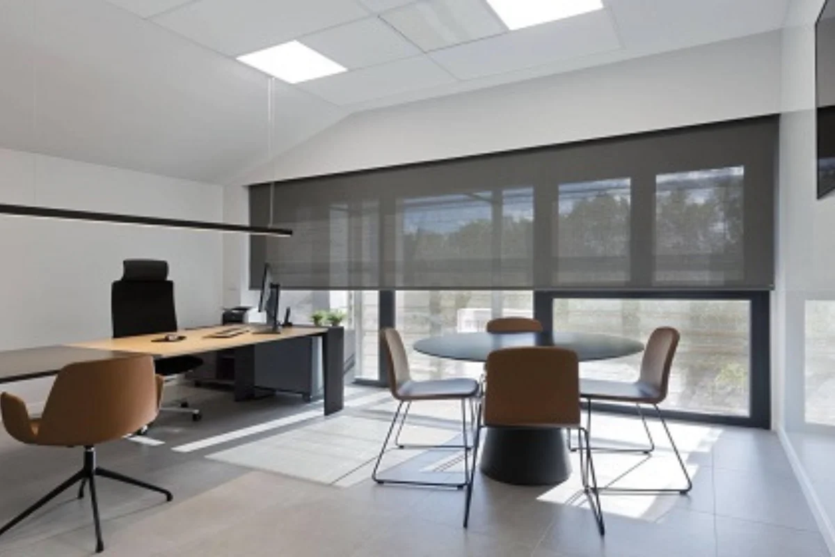 Precise office blinds installation Dubai Abu Dhabi